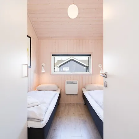Strandhaus Mit Ueberdachter Terrasse アパート Großenbrode