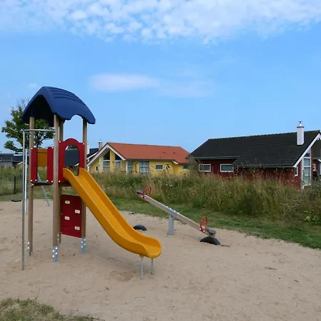 Strandhaus Mit Ueberdachter Terrasse アパート Großenbrode