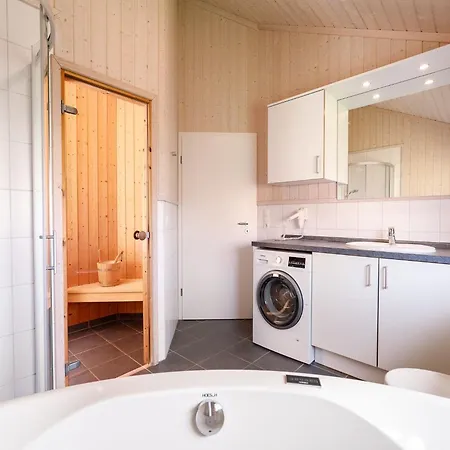 Strandhaus Mit Ueberdachter Terrasse アパート *