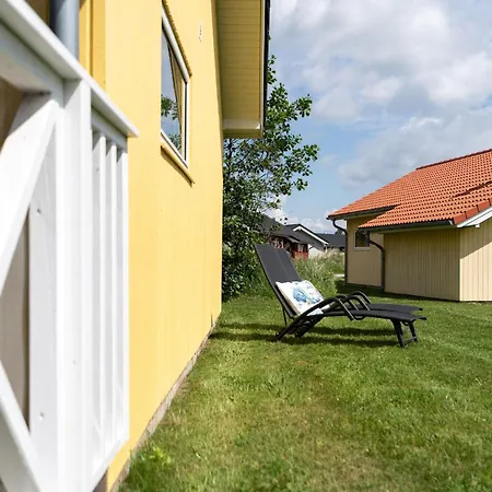 Strandhaus Mit Ueberdachter Terrasse
